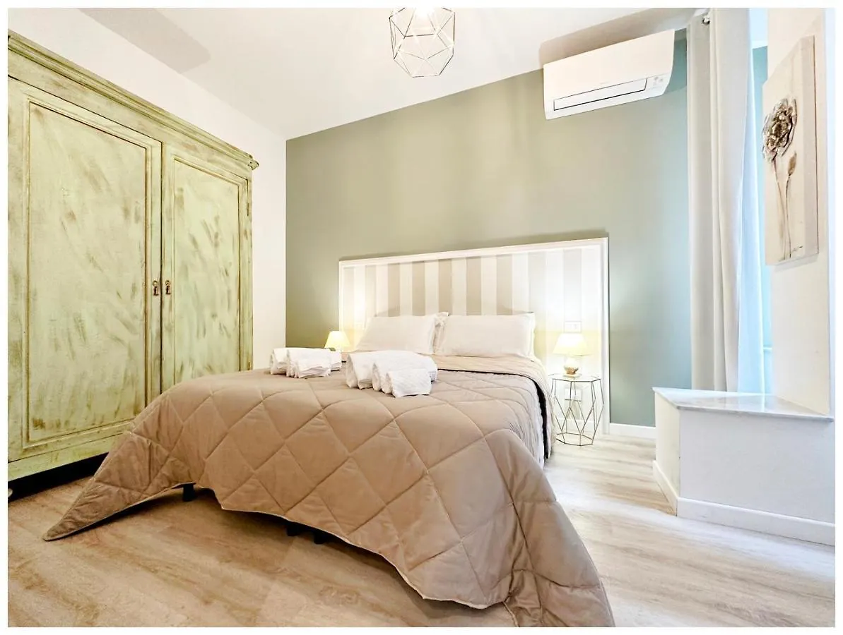Real Italian Estate - Maps Apartment Genoa
